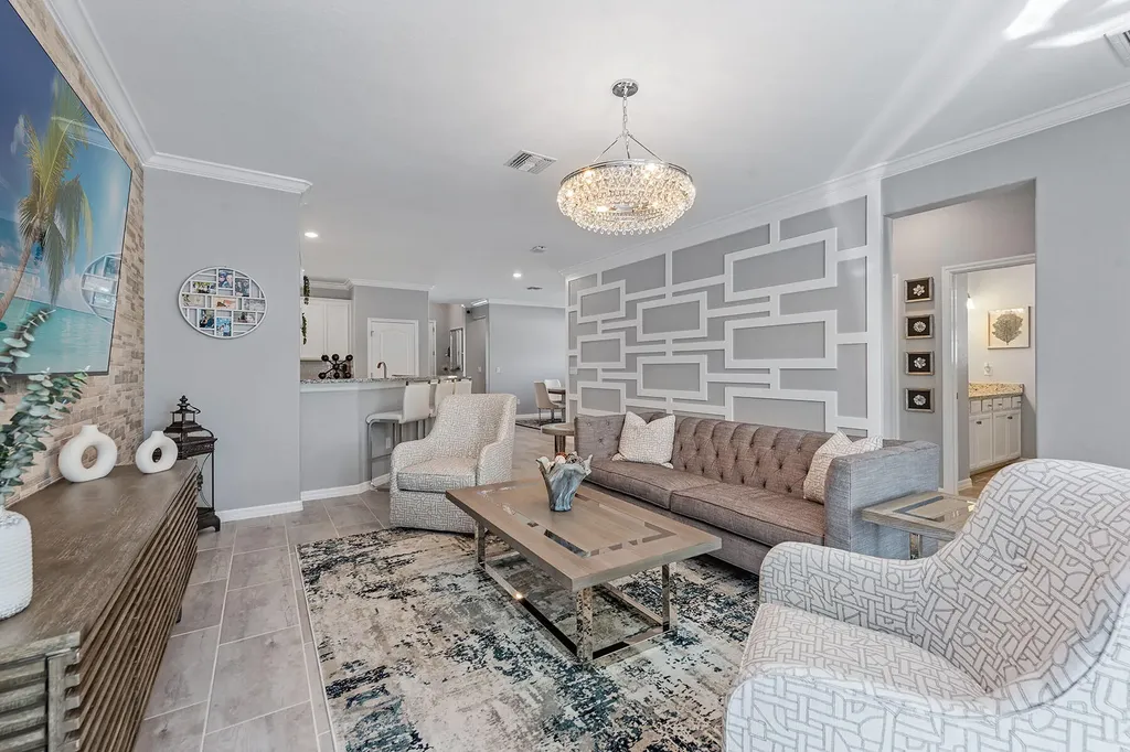 9381 Glenforest Drive Naples FL 34120