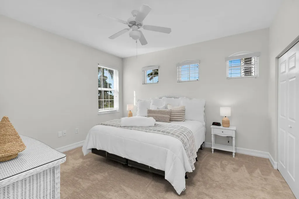 1286 Rialto Way Naples FL 34114