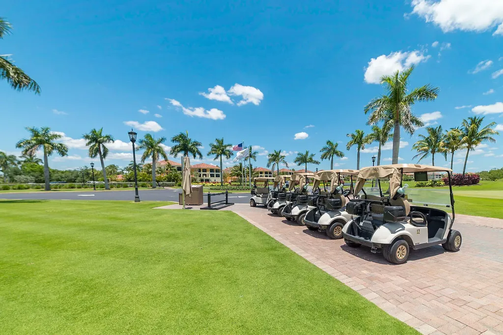 1286 Rialto Way Naples FL 34114