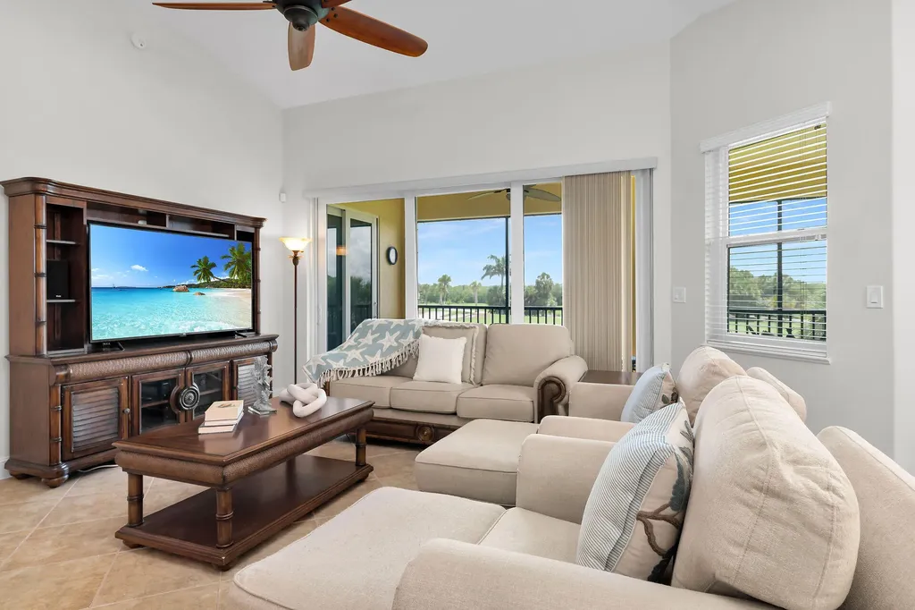 1286 Rialto Way Naples FL 34114