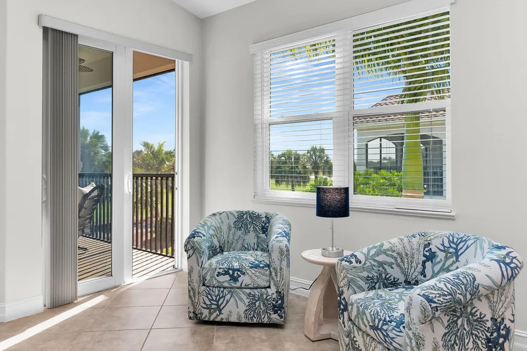 1286 Rialto Way Naples FL 34114