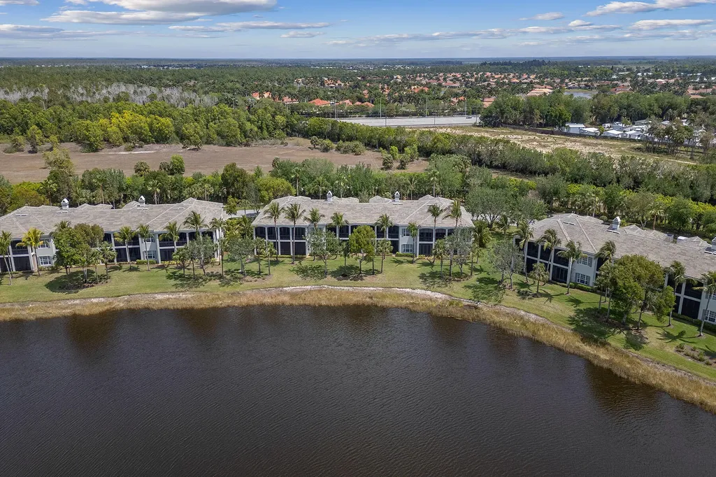 9267 Museo Circle Naples FL 34114