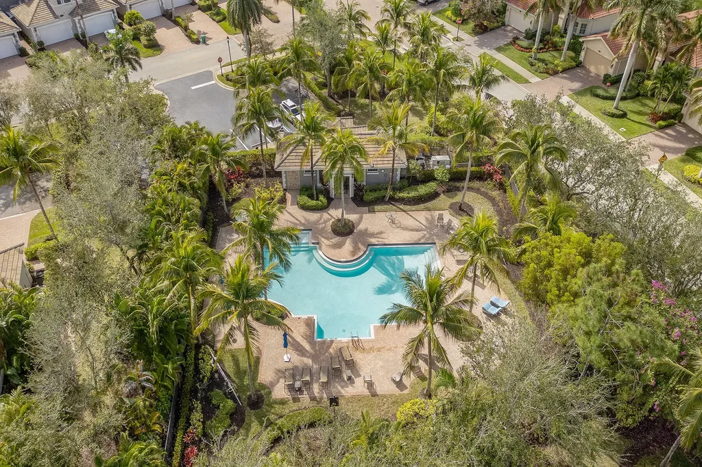 9267 Museo Circle Naples FL 34114