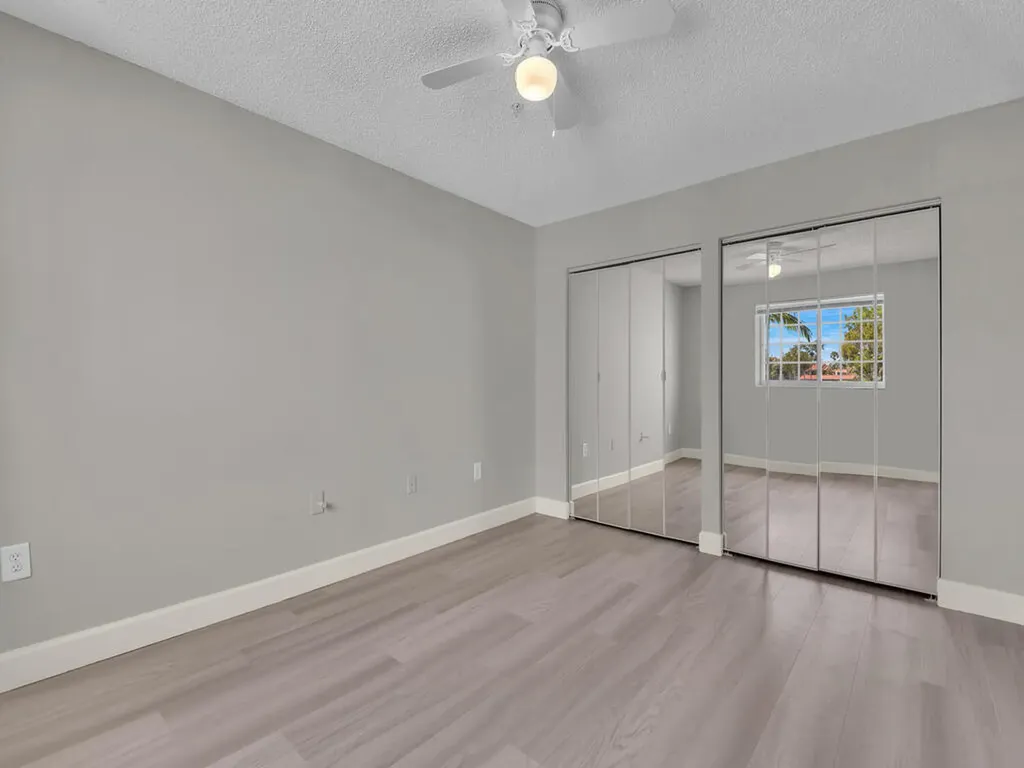 1180 Wildwood Lakes Boulevard Naples FL 34104