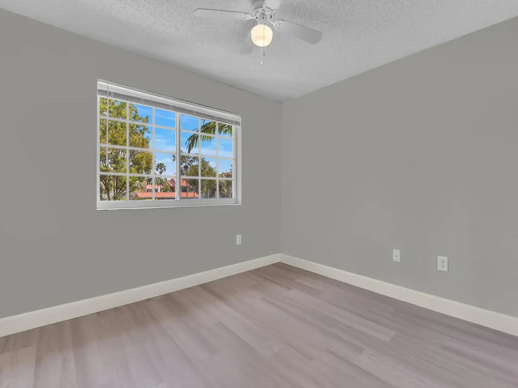 1180 Wildwood Lakes Boulevard Naples FL 34104