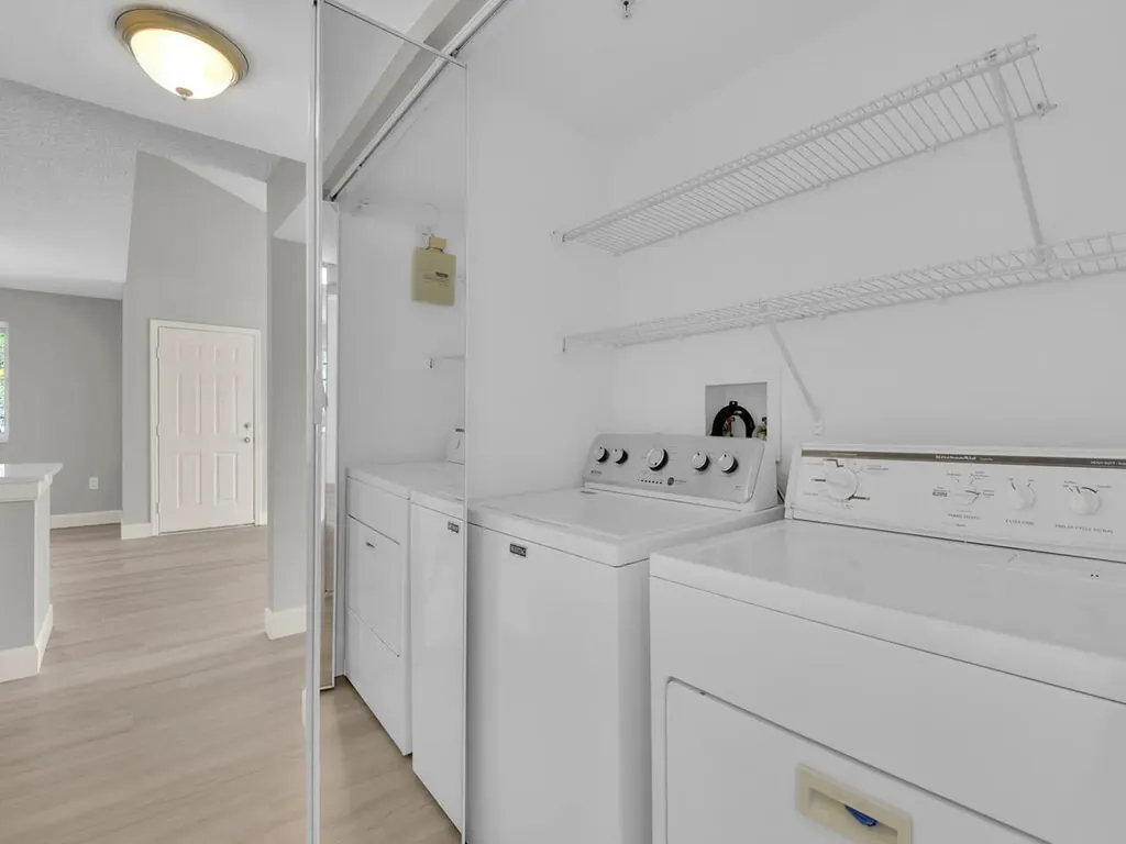 1180 Wildwood Lakes Boulevard Naples FL 34104