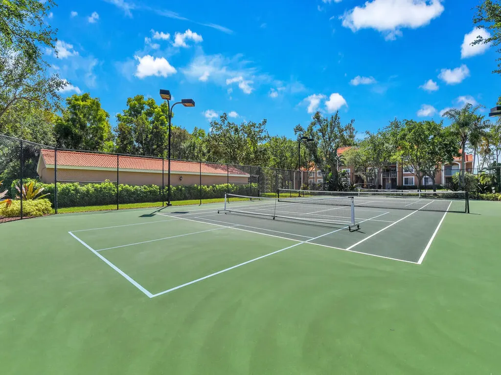 1180 Wildwood Lakes Boulevard Naples FL 34104