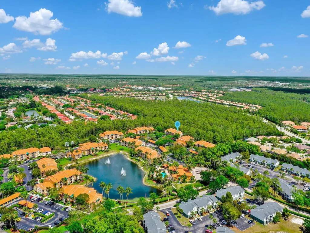 1180 Wildwood Lakes Boulevard Naples FL 34104