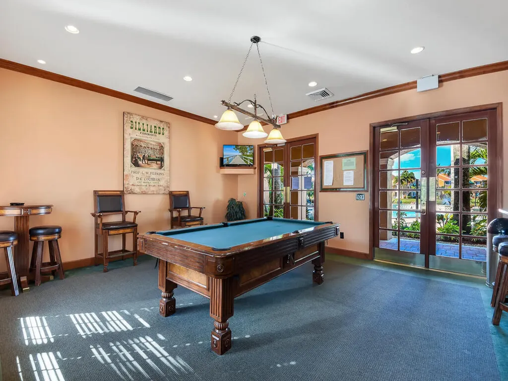 1180 Wildwood Lakes Boulevard Naples FL 34104