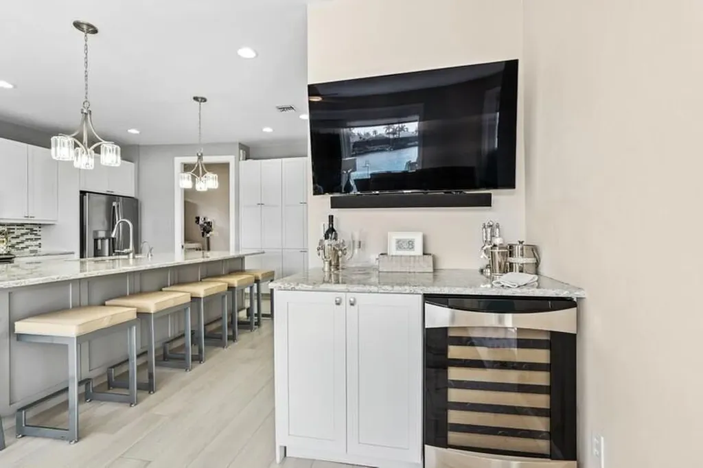 61 N Barfield Drive Marco Island FL 34145