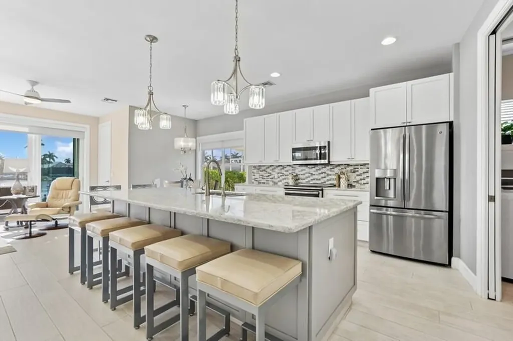 61 N Barfield Drive Marco Island FL 34145