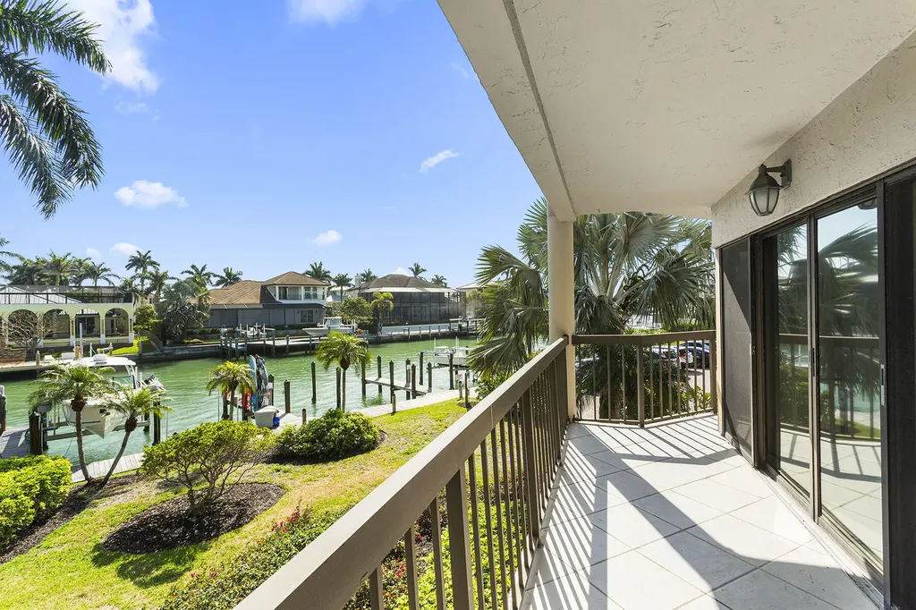 845 Collier Marco Island FL 34145