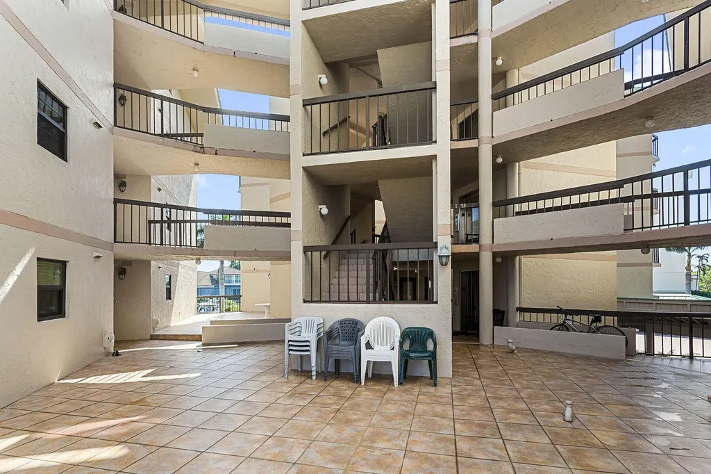 845 Collier Marco Island FL 34145