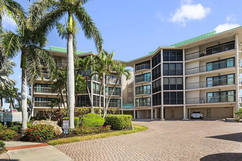 845 Collier Marco Island FL 34145