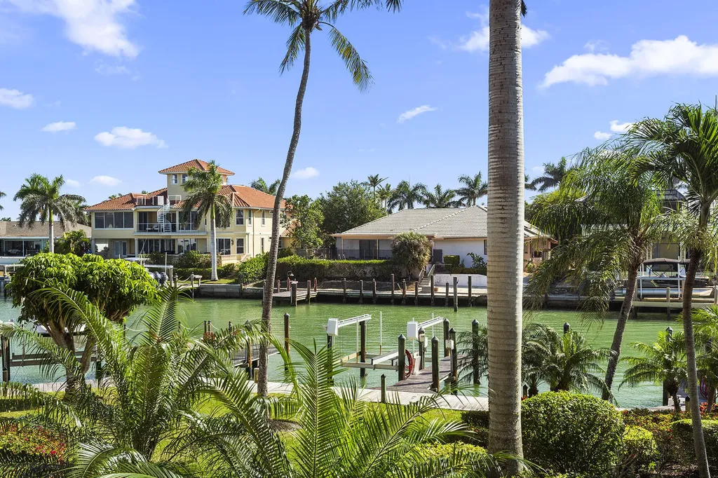 845 Collier Marco Island FL 34145