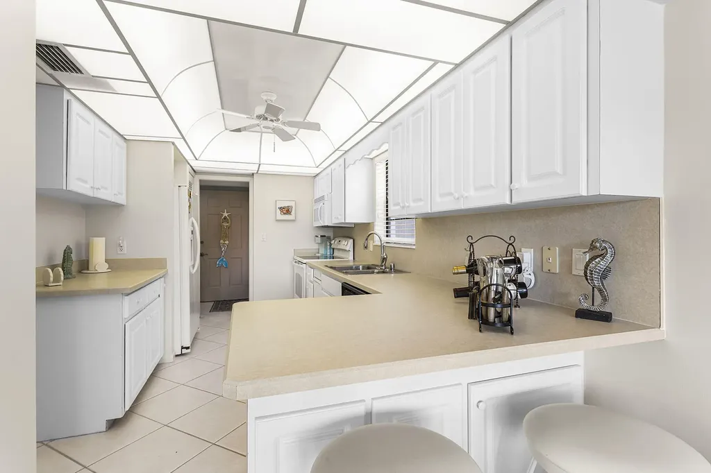 845 Collier Marco Island FL 34145