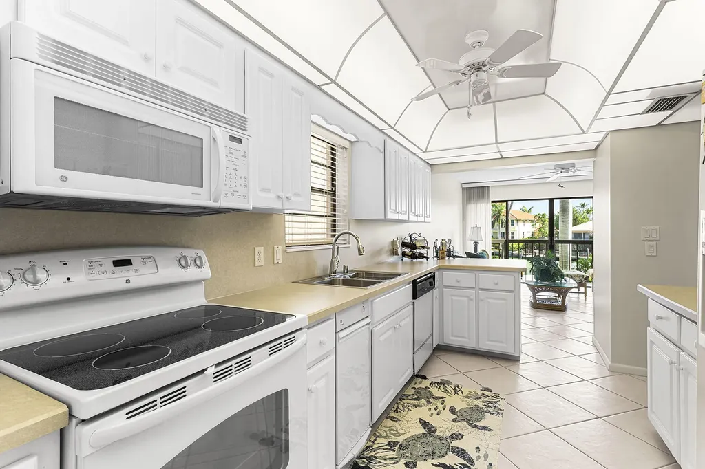 845 Collier Marco Island FL 34145