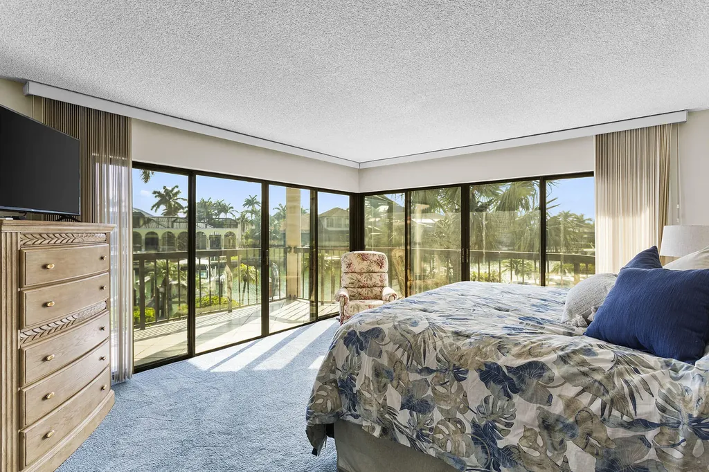 845 Collier Marco Island FL 34145