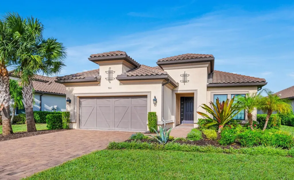 9311 Terresina Drive Naples FL 34119