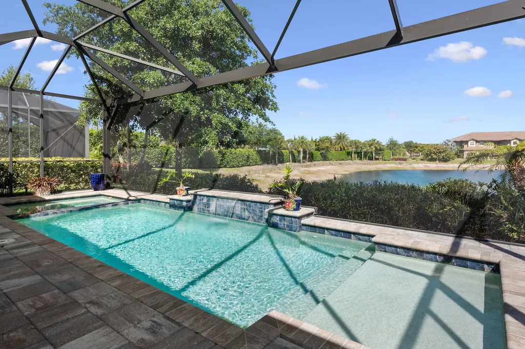 9311 Terresina Drive Naples FL 34119