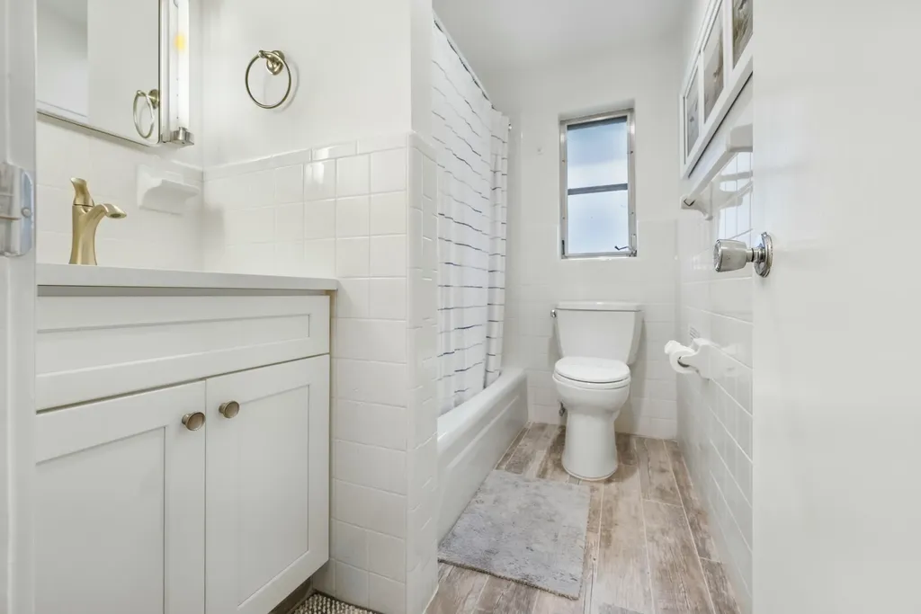 152 W Pago Pago Drive Naples FL 34113