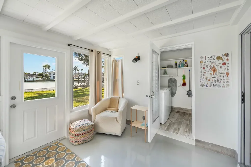 152 W Pago Pago Drive Naples FL 34113