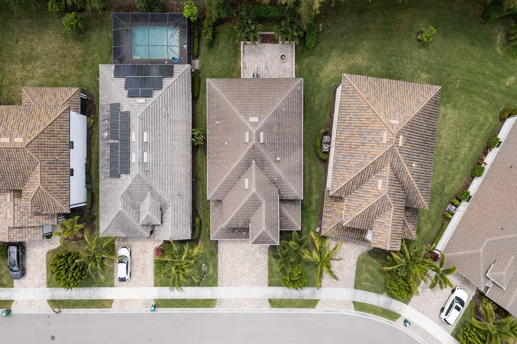 9403 Foxglove Lane Naples FL 34120