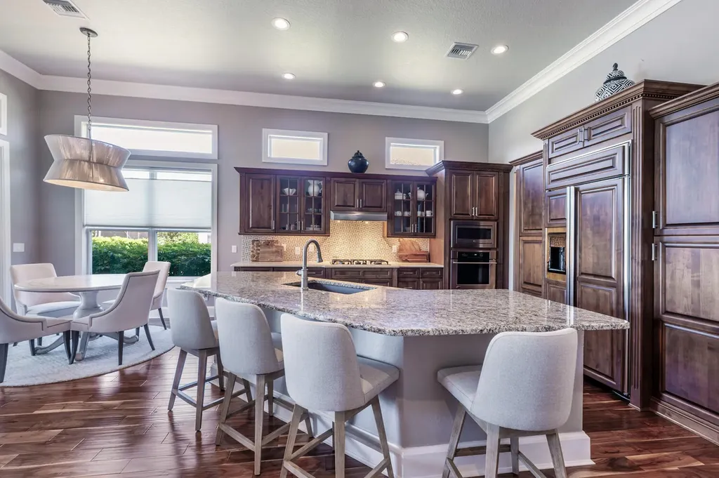 3086 Aviamar Circle Naples FL 34114