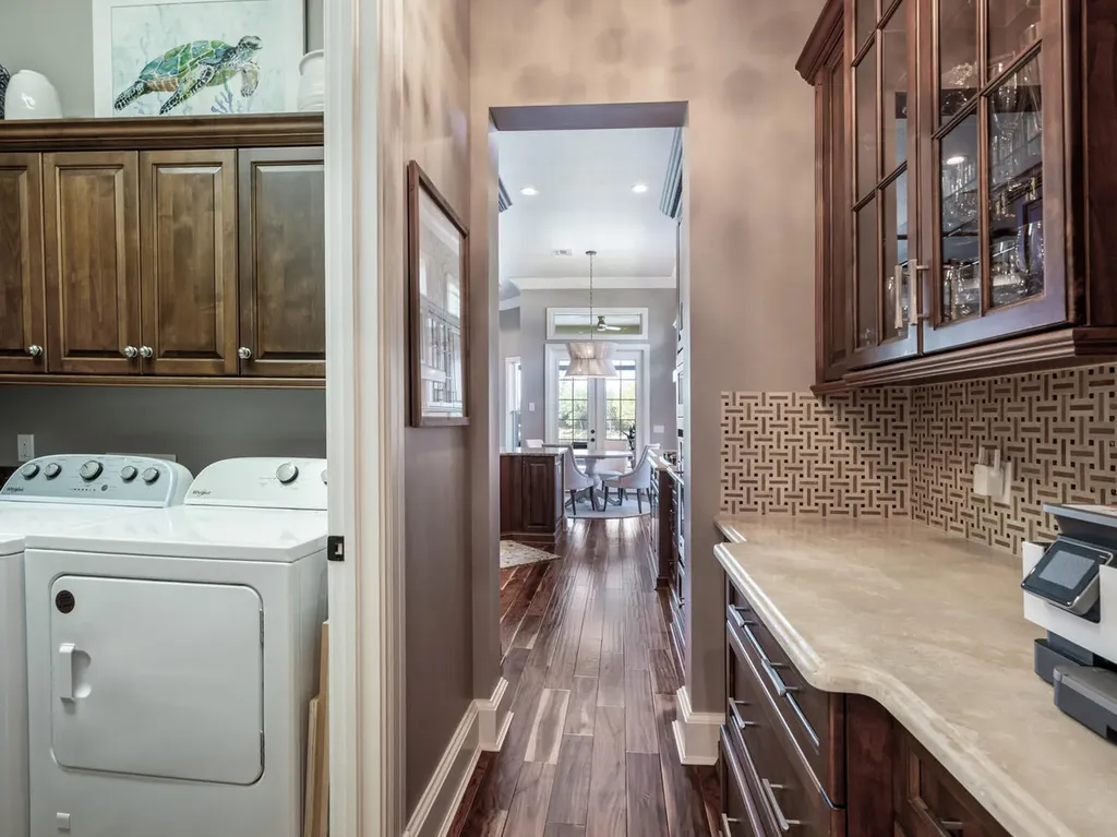 3086 Aviamar Circle Naples FL 34114