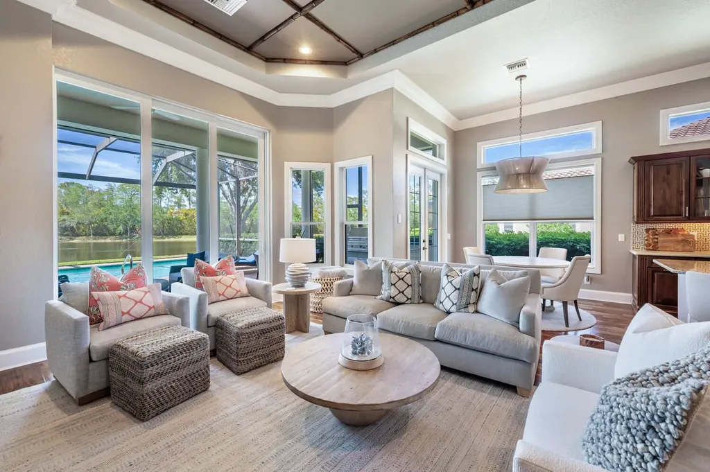 3086 Aviamar Circle Naples FL 34114