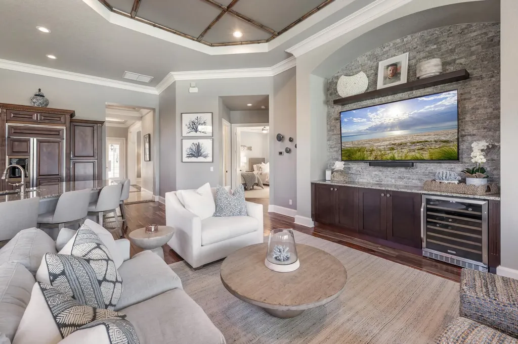 3086 Aviamar Circle Naples FL 34114