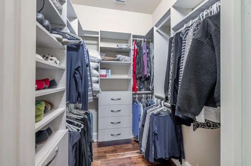 3086 Aviamar Circle Naples FL 34114