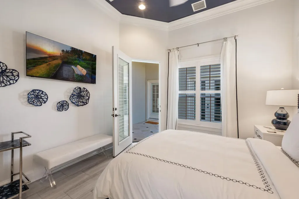 3086 Aviamar Circle Naples FL 34114