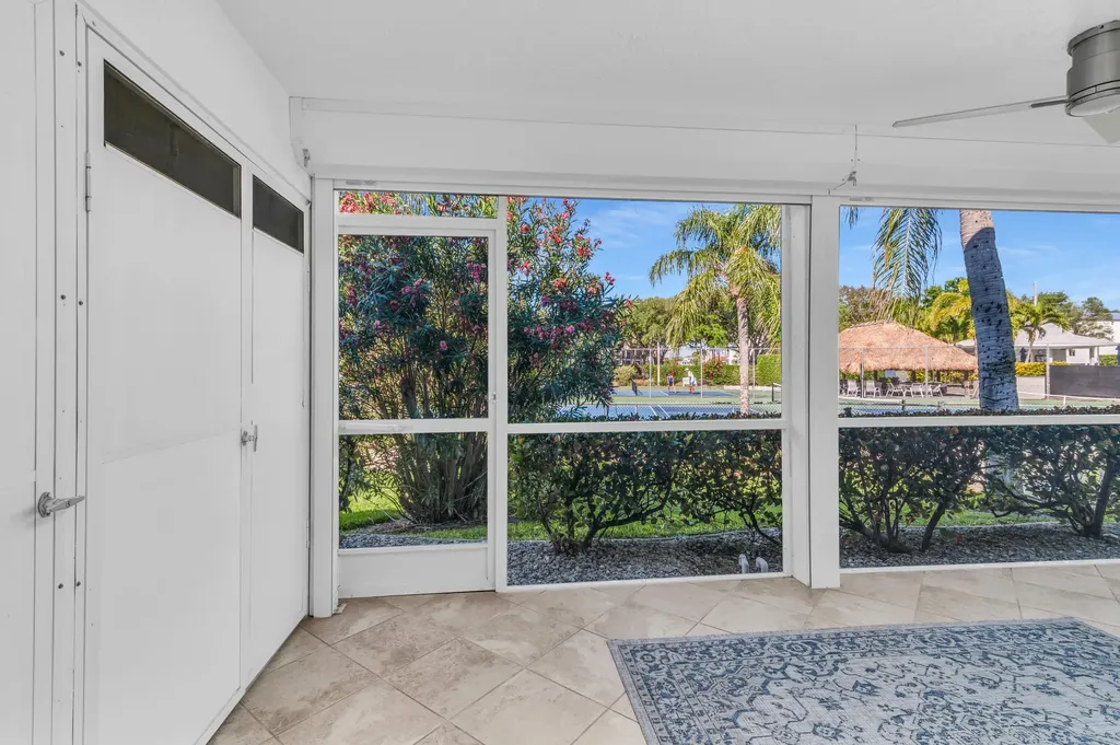 661 W Elkcam Circle Marco Island FL 34145