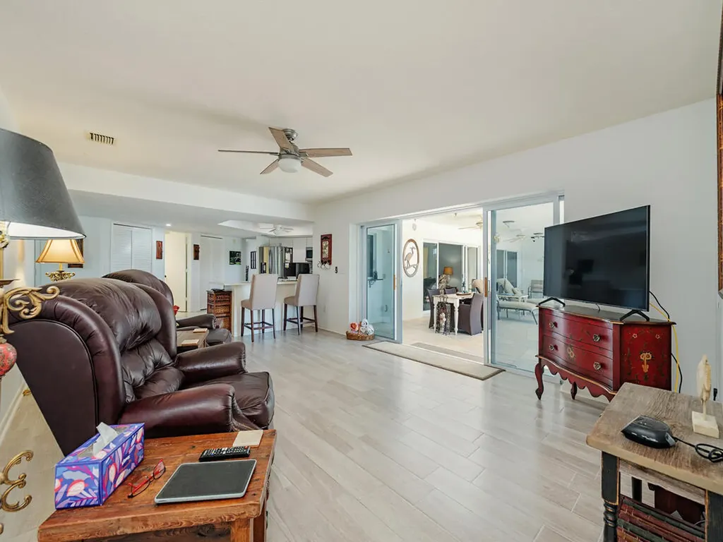 226 Torrey Pines Naples FL 34113