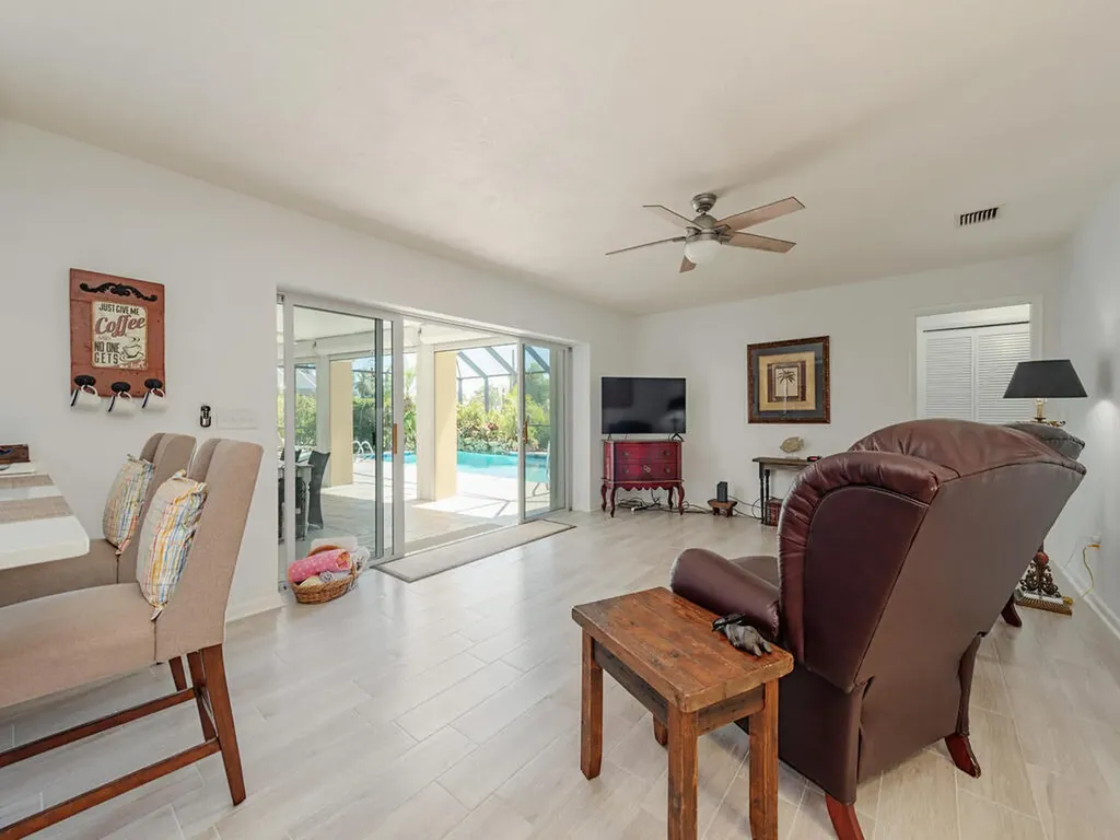 226 Torrey Pines Naples FL 34113