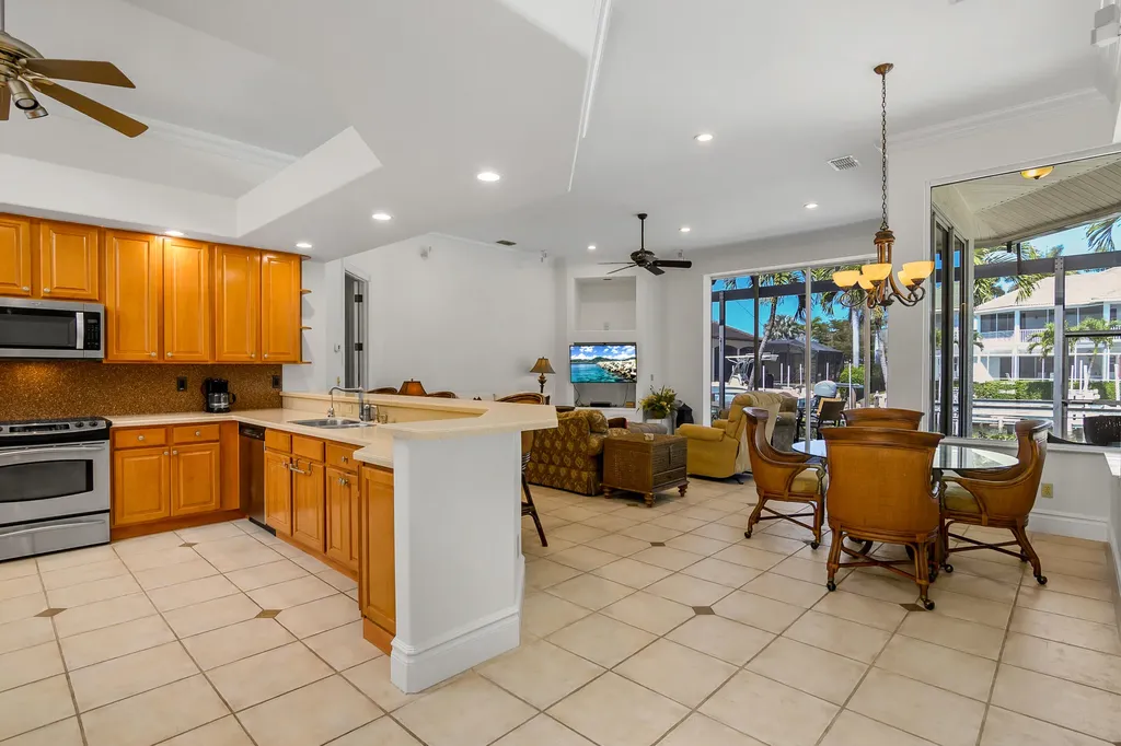 9 Acorn Court Marco Island FL 34145