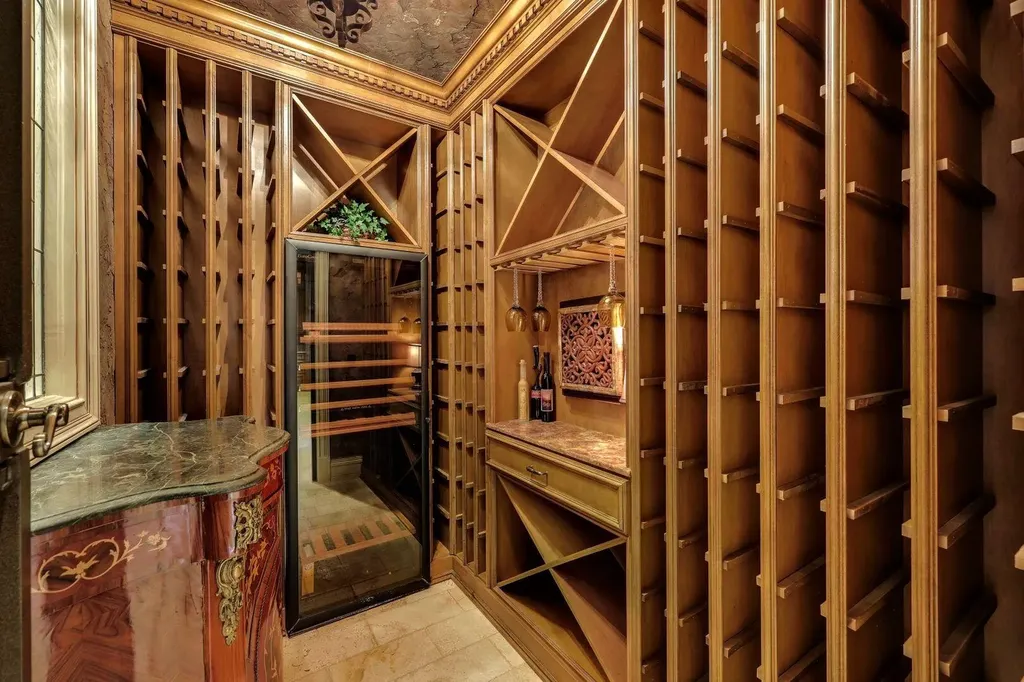 580 S Heathwood Drive Marco Island FL 34145