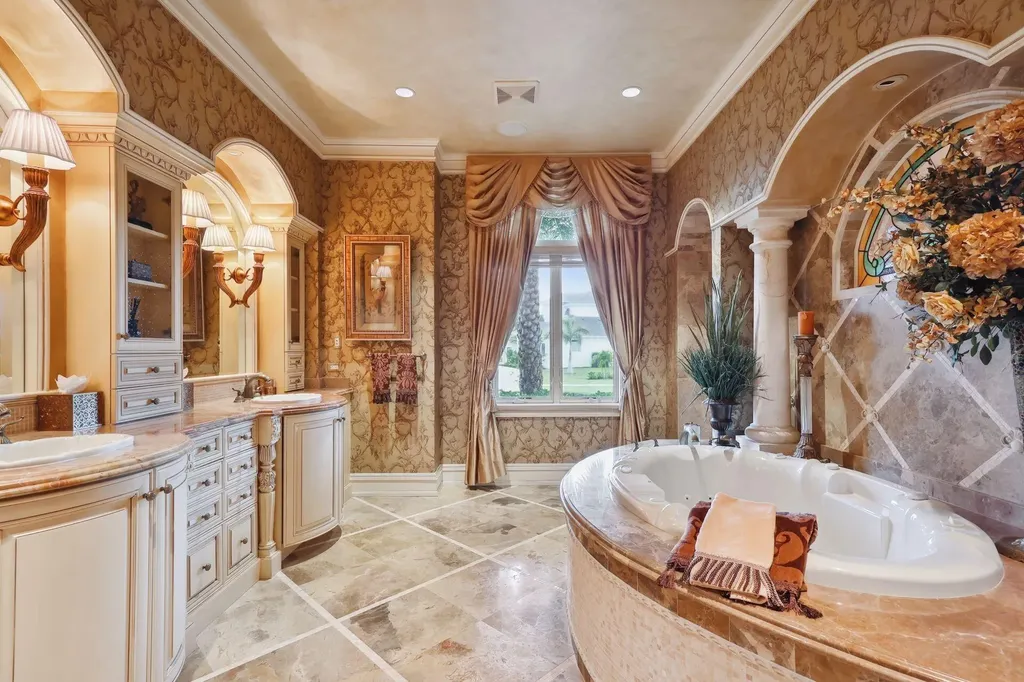 580 S Heathwood Drive Marco Island FL 34145