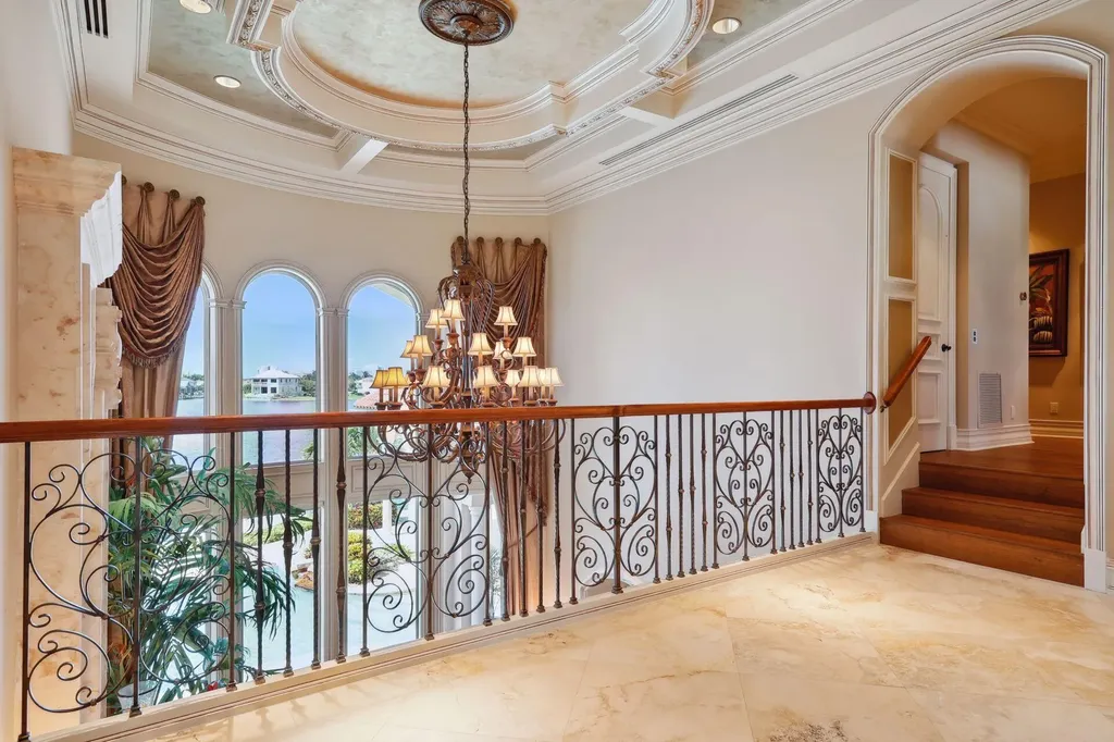 580 S Heathwood Drive Marco Island FL 34145