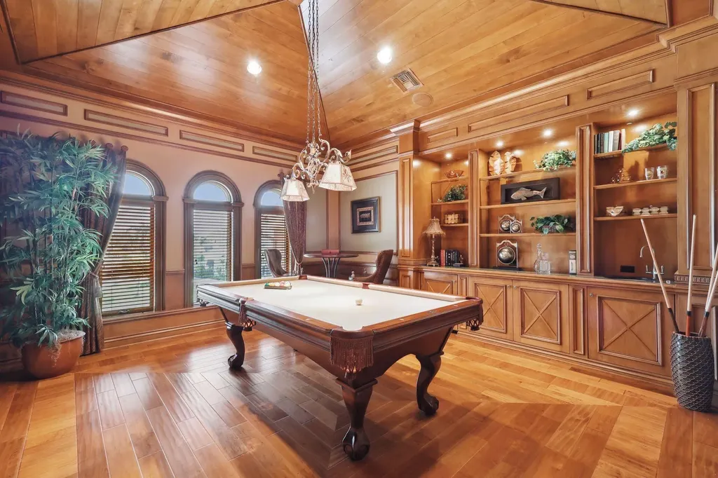 580 S Heathwood Drive Marco Island FL 34145