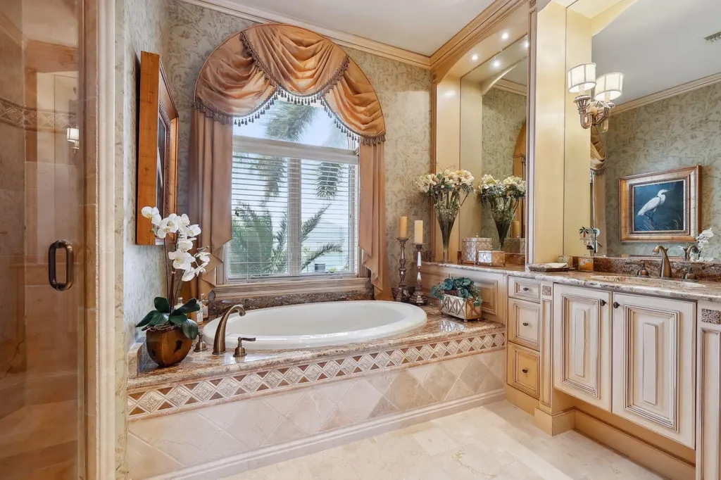 580 S Heathwood Drive Marco Island FL 34145