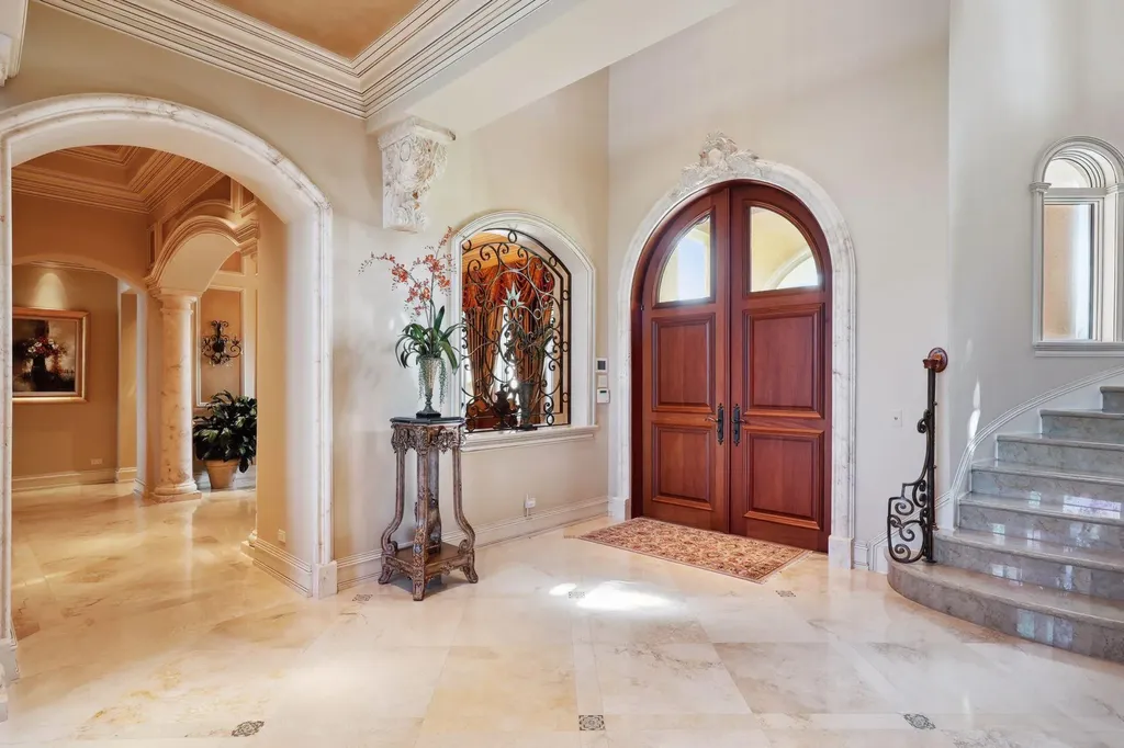 580 S Heathwood Drive Marco Island FL 34145