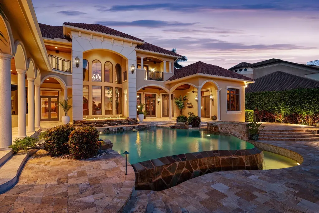 580 S Heathwood Drive Marco Island FL 34145