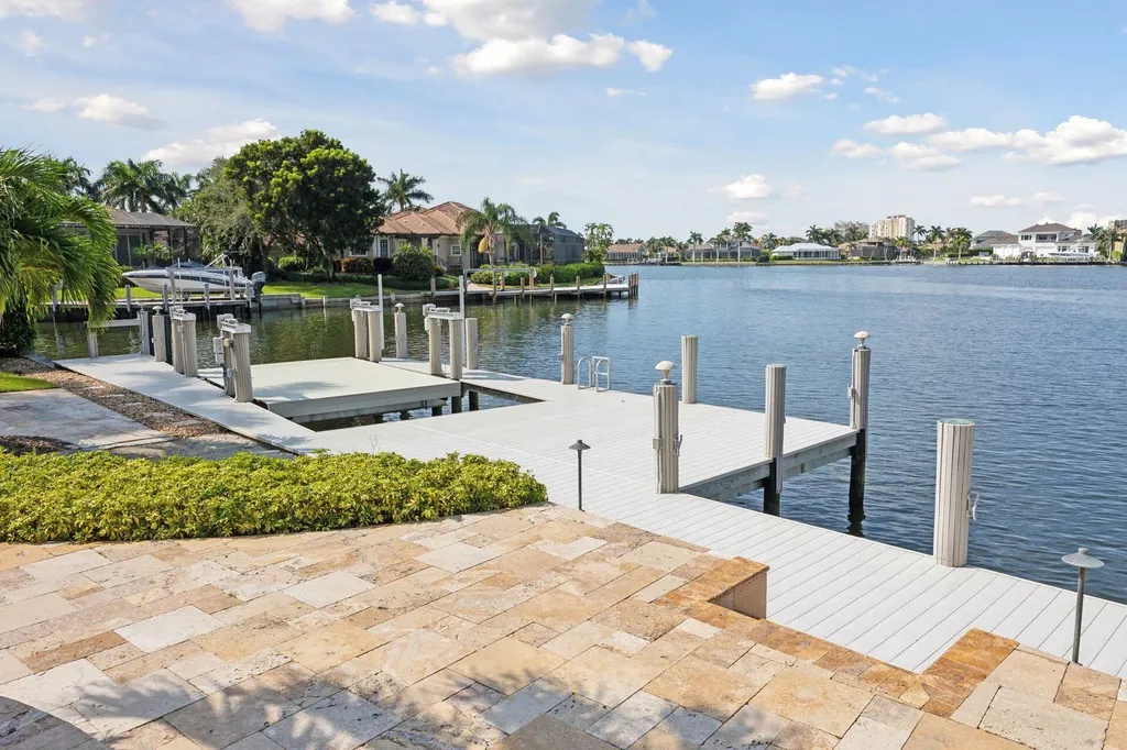 580 S Heathwood Drive Marco Island FL 34145