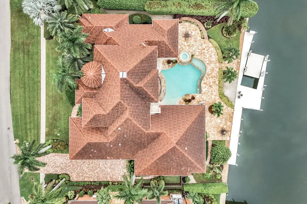 580 S Heathwood Drive Marco Island FL 34145