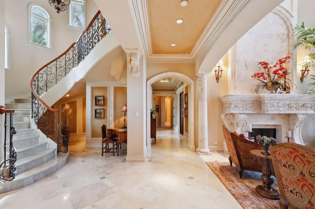 580 S Heathwood Drive Marco Island FL 34145