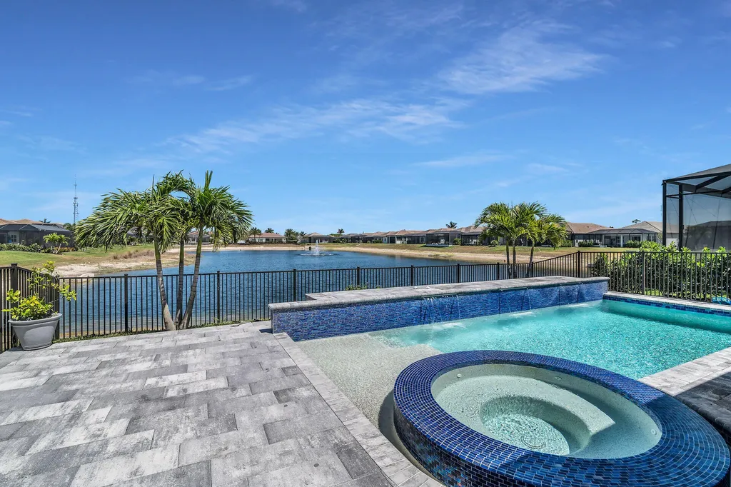 3697 Sapphire Cove Circle Naples FL 34114