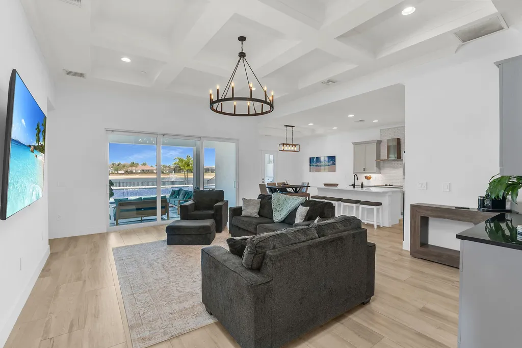 3697 Sapphire Cove Circle Naples FL 34114