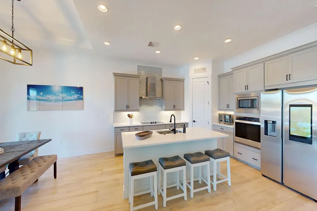 3697 Sapphire Cove Circle Naples FL 34114